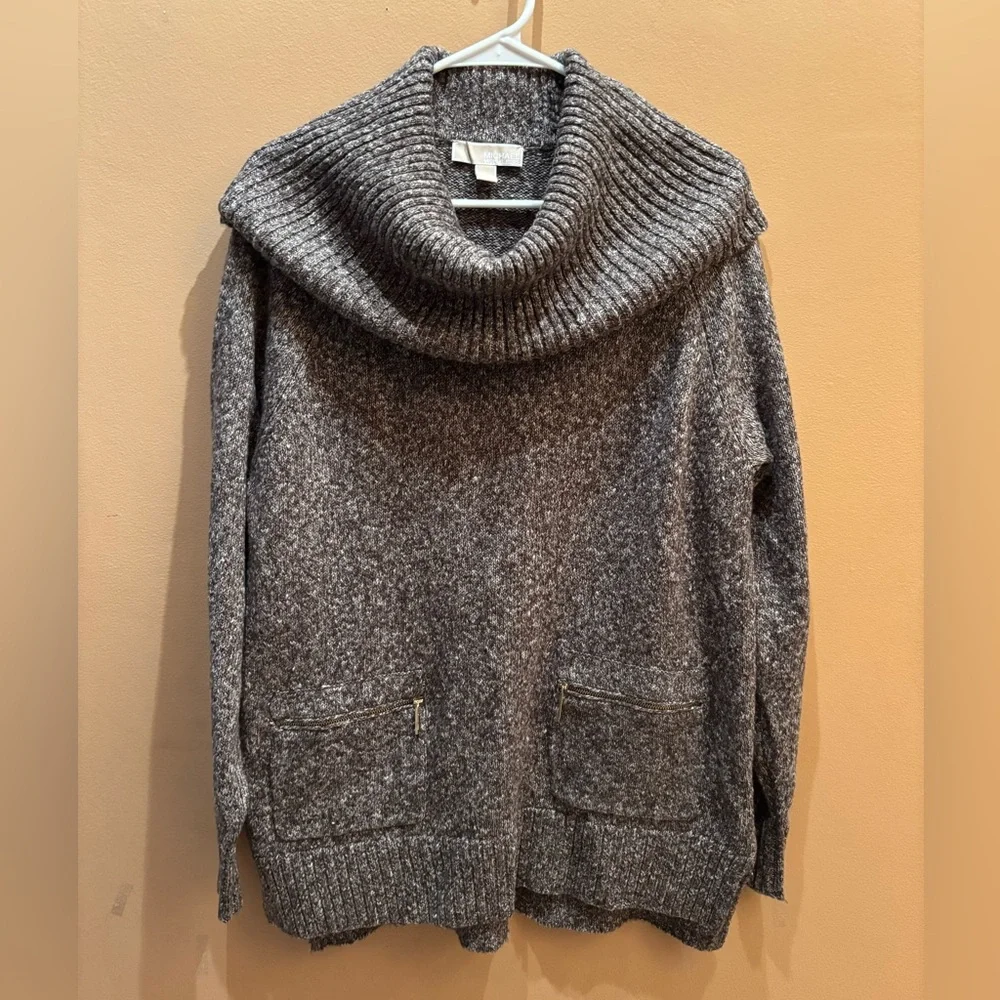Michael Kors gray marled knit cowl neck pullover sweater with zip pockets Large